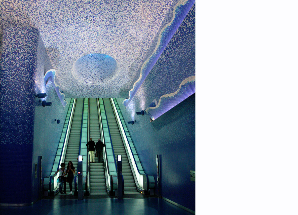 Naples Underground, Toledo station, Oscar Tusquets Blanca, Crater de luz, 2012, mosaic on sheet metal support